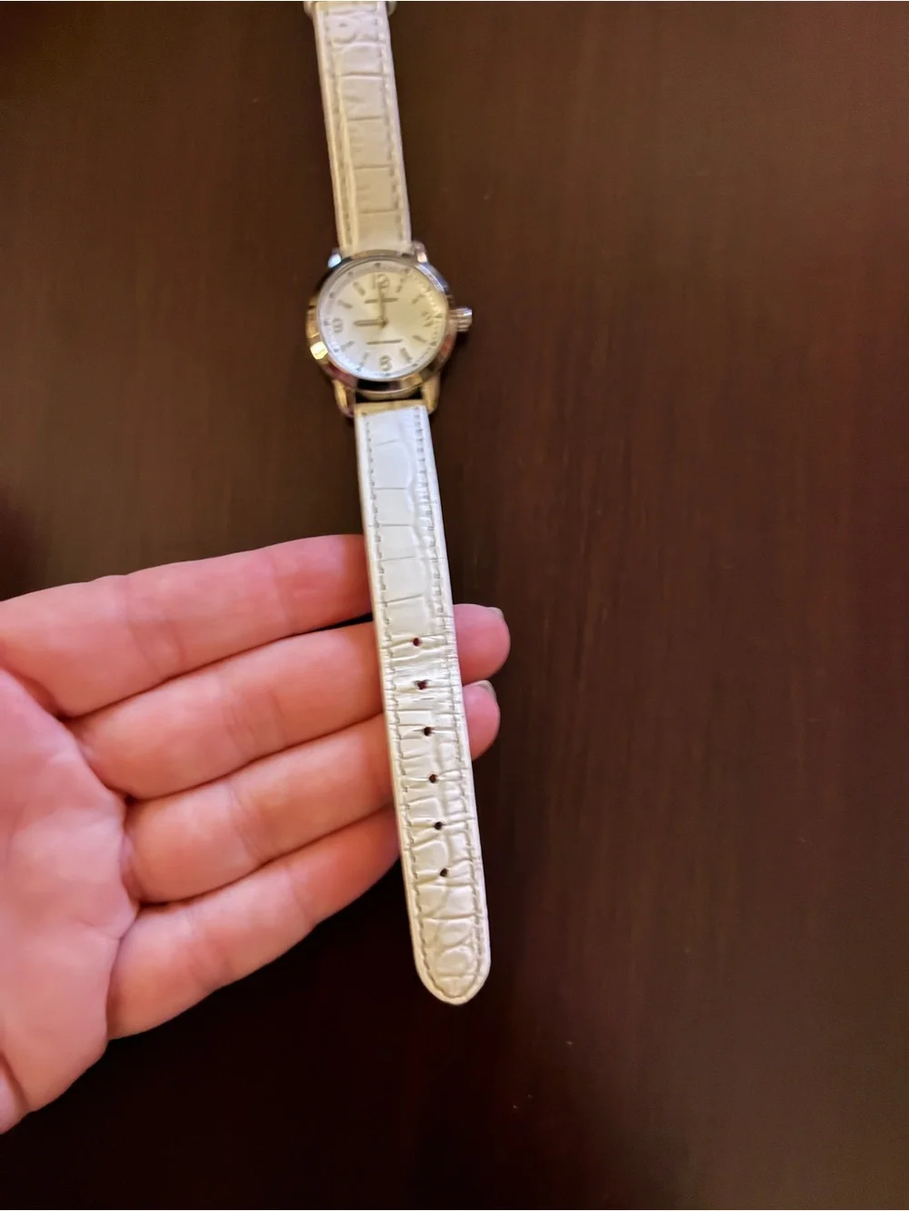 GUC Anne Klein Classic White Leather Strap Watch